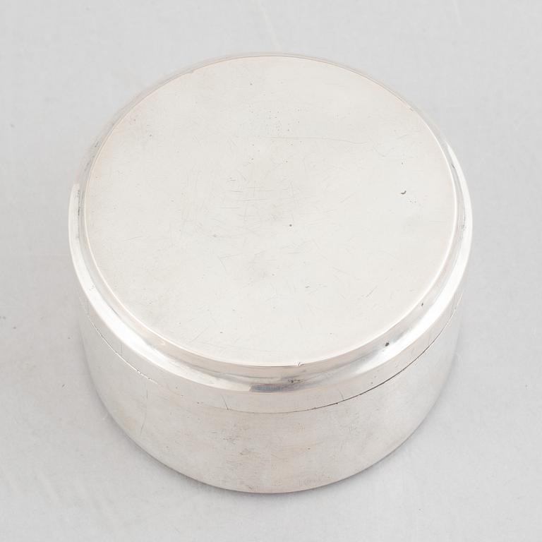 A Swedish silver box, mark of Adolf Zethelius, Stockholm 1820.