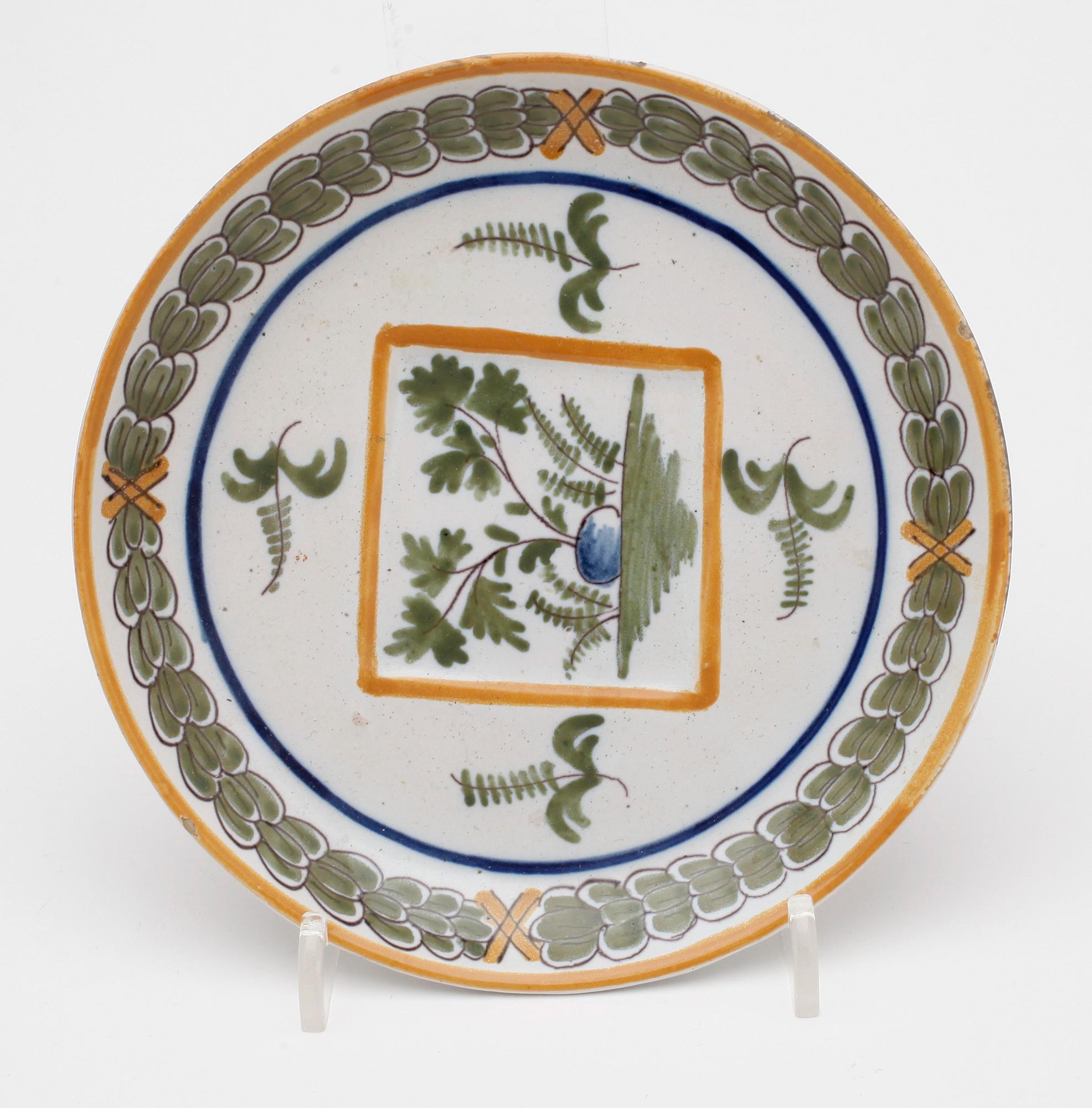 SERVISDELAR, 7 st, lergods, empire, sannolikt Frankrike, 1800-tal.