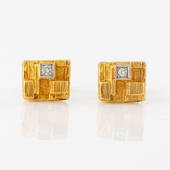 Björn Weckström, earrings "Thai", 18K gold with brilliant-cut diamonds. Lapponia.