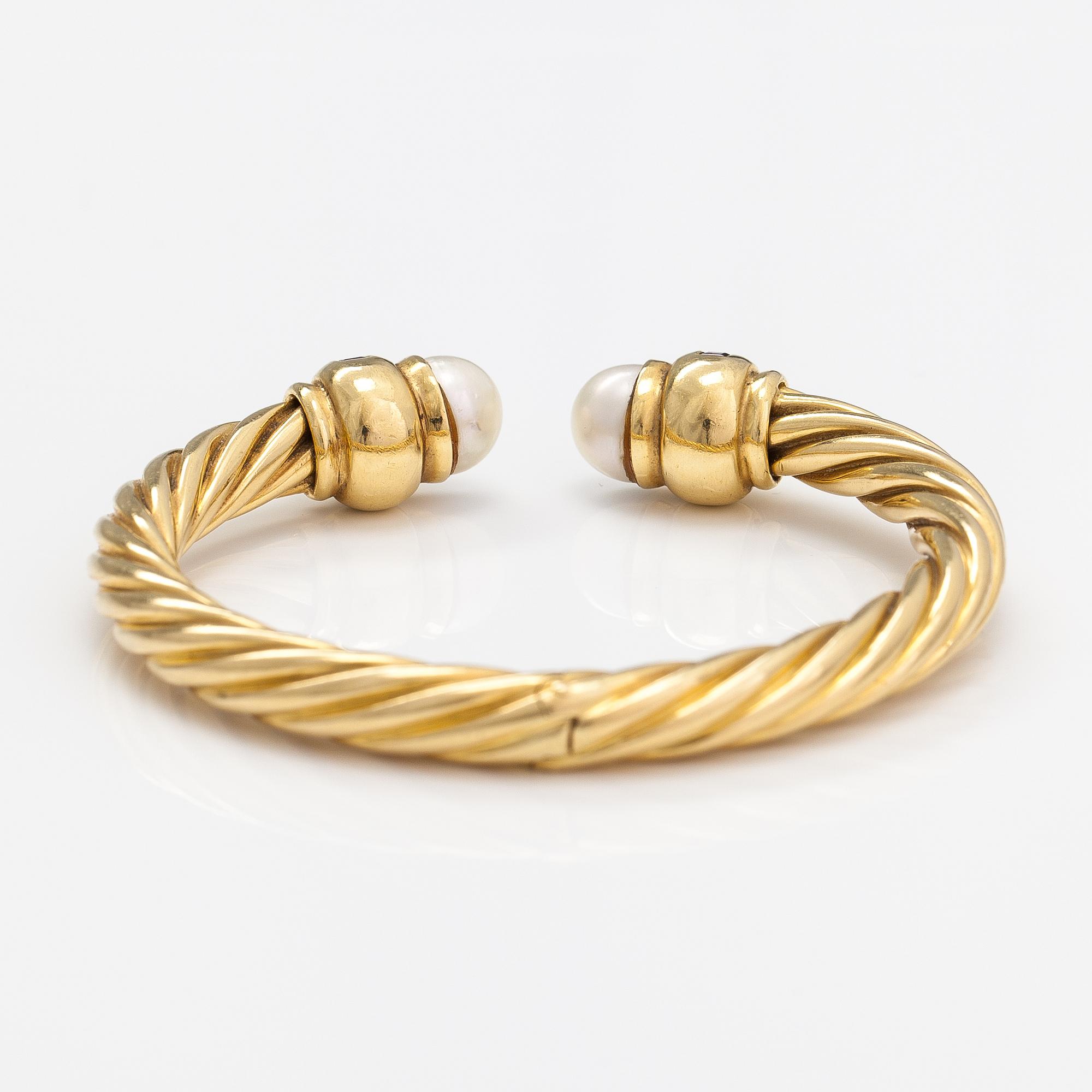 Armband, 18K guld, rubiner och odlade pärlor.