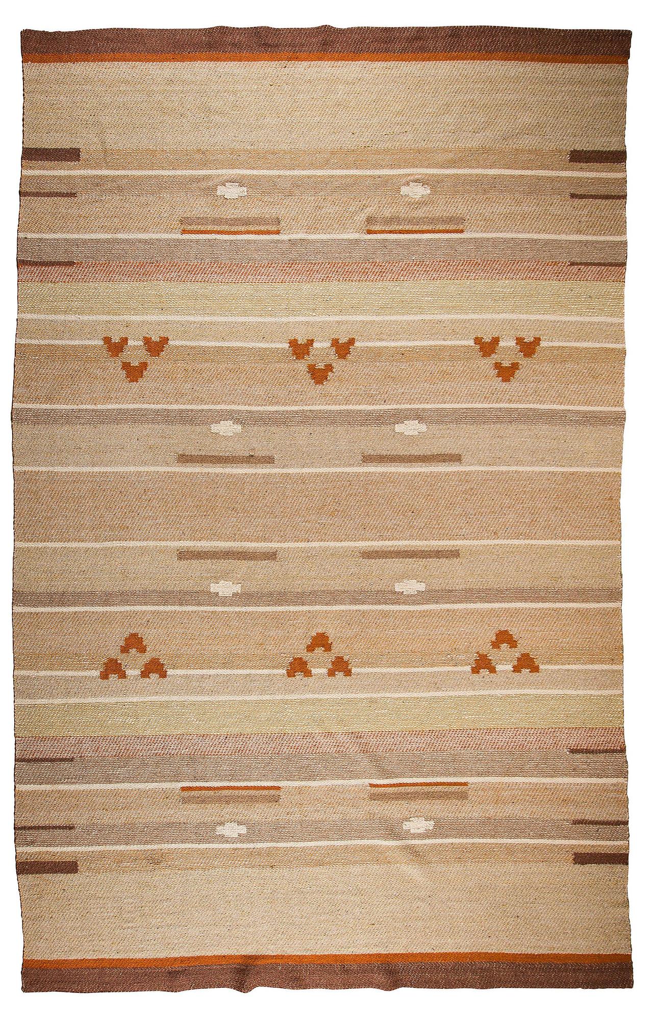 A 1930s finnish flat weave carpet, approximately 430 x 270 cm.