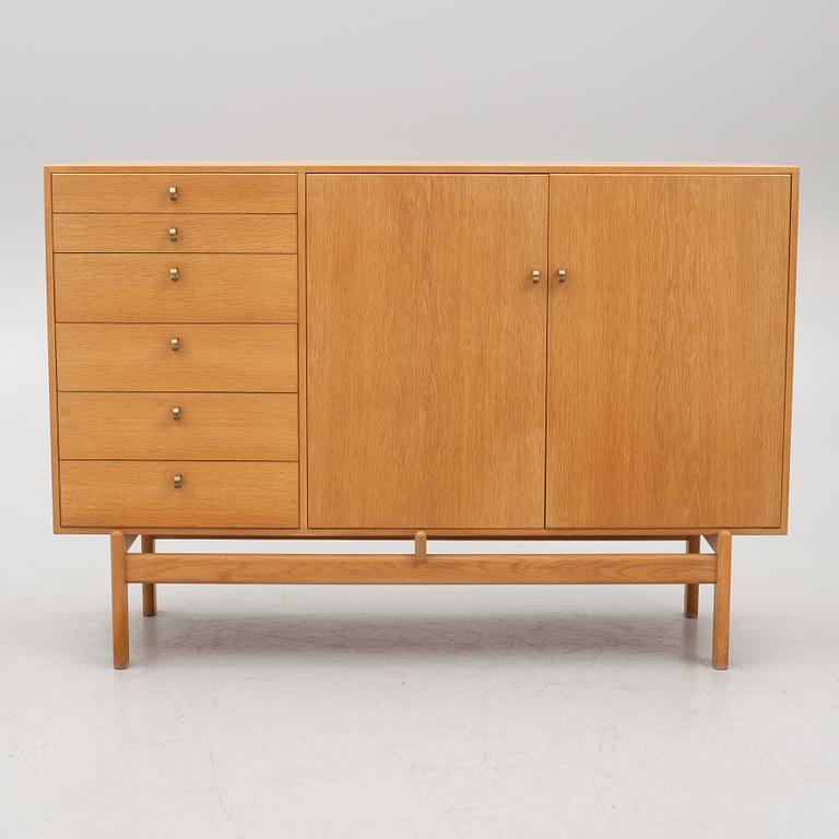 Tove & Edvard Kindt-Larsen, rare cabinet, Seffle Möbelfabrik, Säffle, 1960s.
