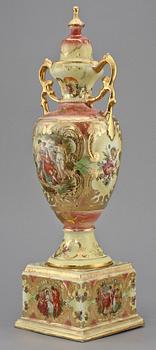 PRAKTURNA, flintgods, Royal Crown, England, 1900-talets första hälft.