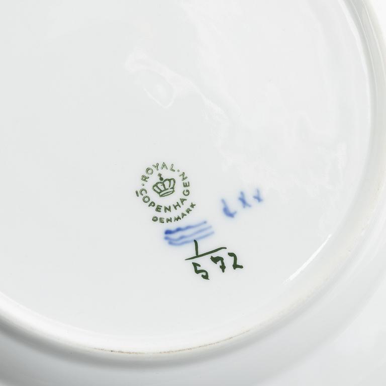 Royal Copenhagen, 24 pieces of half-lace "Musselmalet" , Denmark.