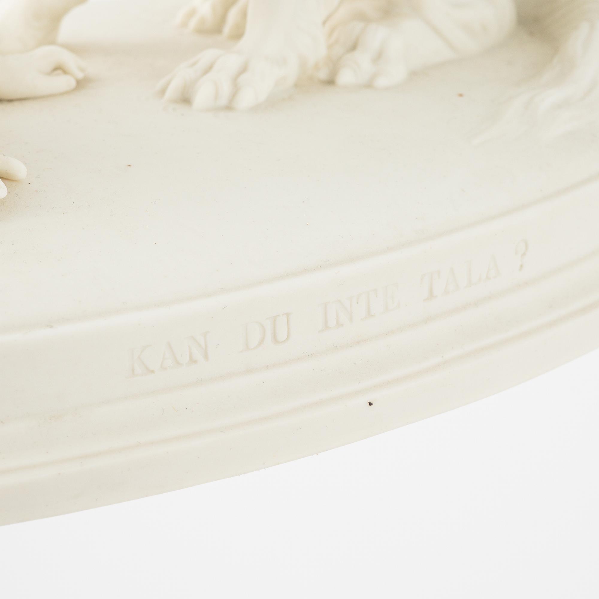 Figuriner, 2 st, parian, Gustafsberg, 1900-talets början.