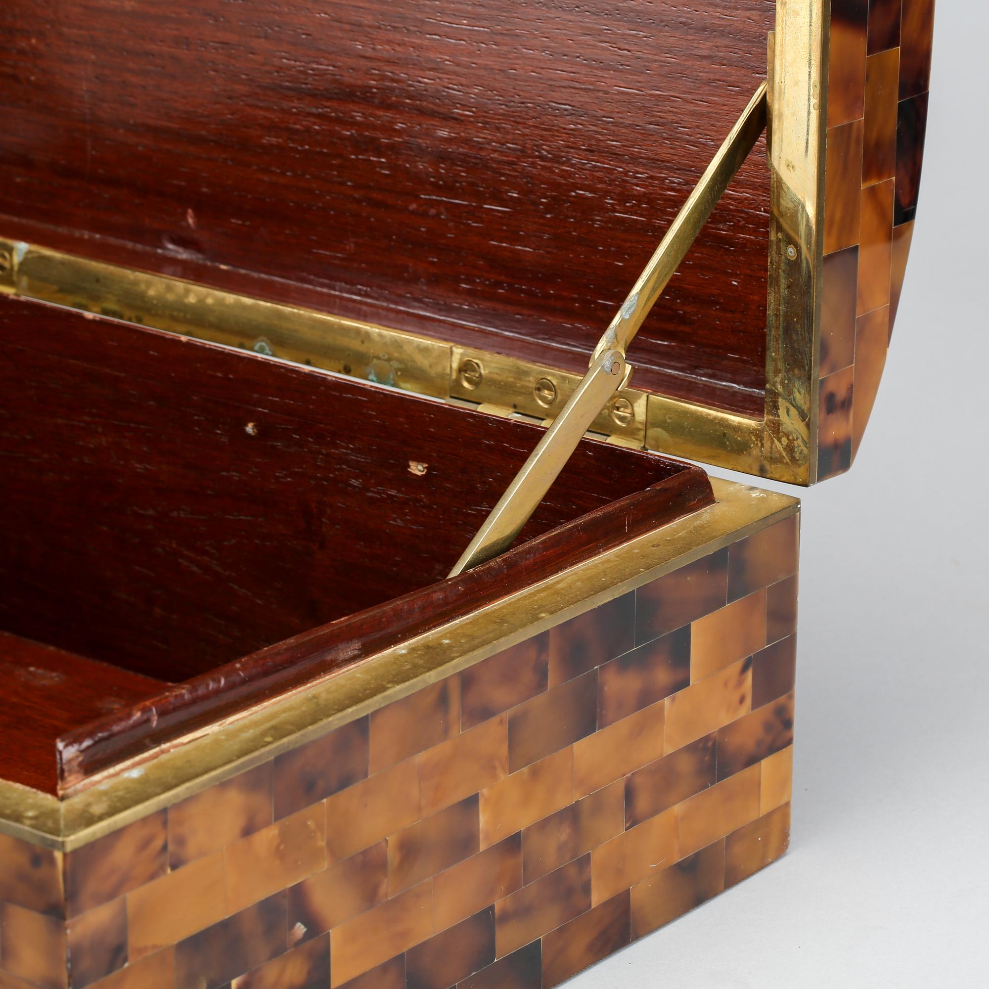 A case, first half of the 20th century,