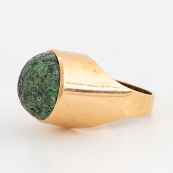 Ring Stigbert 18K guld med grön sten.