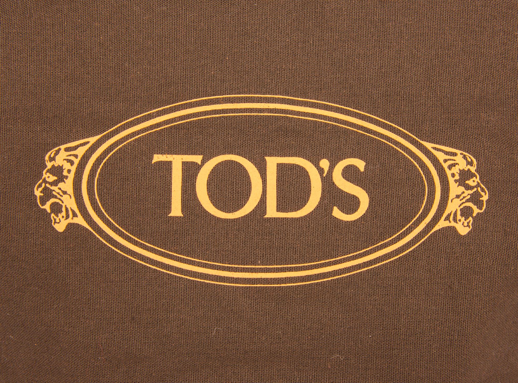 SKOR, Tod's.