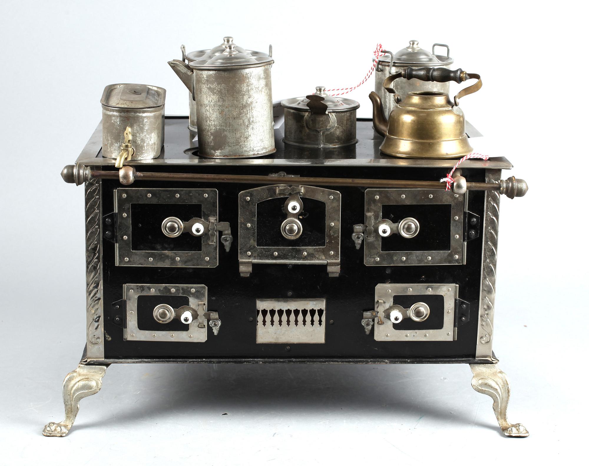 LEKSAKSSPIS, plåt. Sannolikt Tyskland, 1900-talets första hälft.