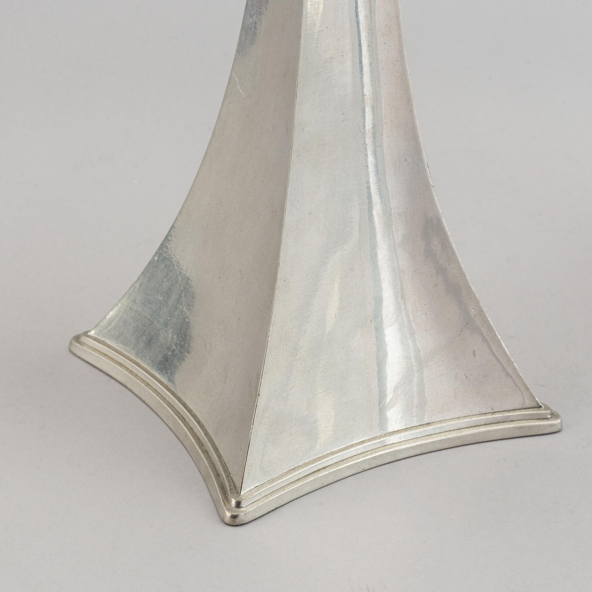 Just Andersen, ljusstakar, ett par, tenn, Danmark, 1920-30-tal.