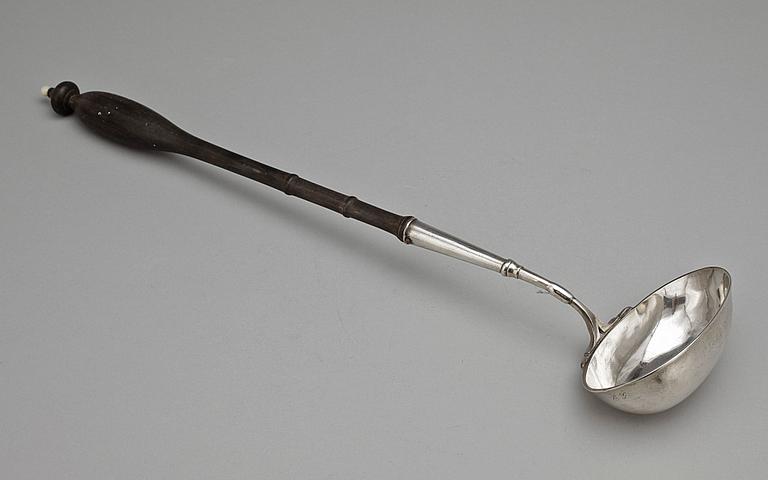 SOPPSLEV, silver, Stockholm 1785. Otydlig stämplar.