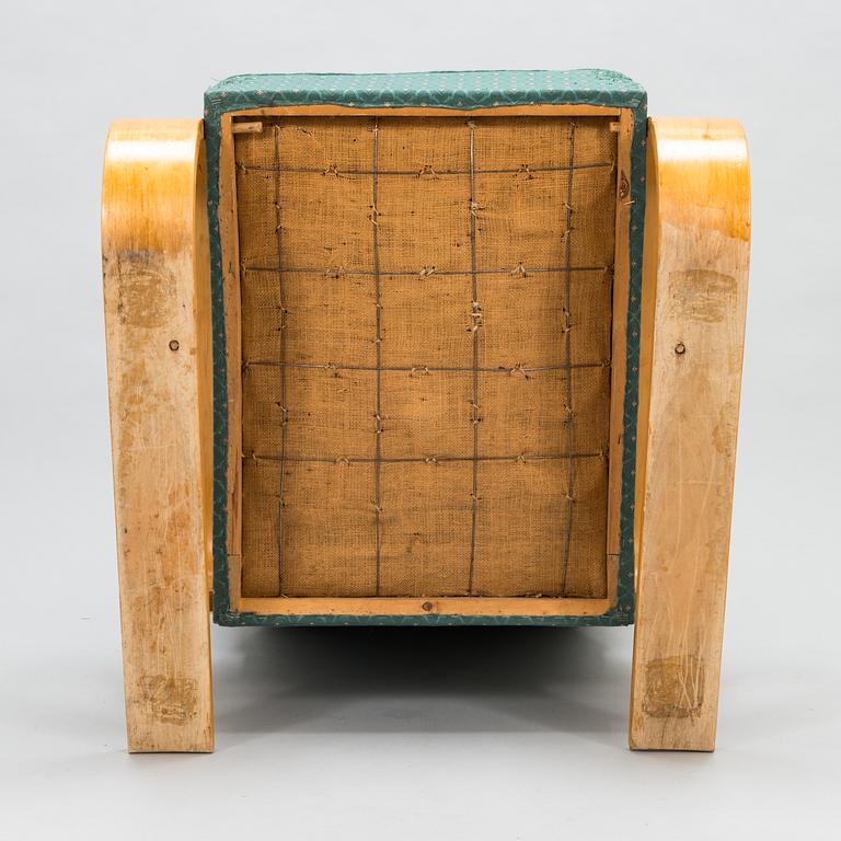 Alvar Aalto, a mid-20th century armchair modell 38 'Tank' for Huonekalu- ja Rakennustyötehdas A.B.