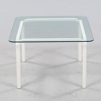 ALVAR AALTO, soffbord, "Y805B", modell formgiven 1946.