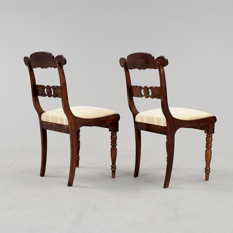 STOLAR, ett par, Karl Johan, 1800-talets första hälft.