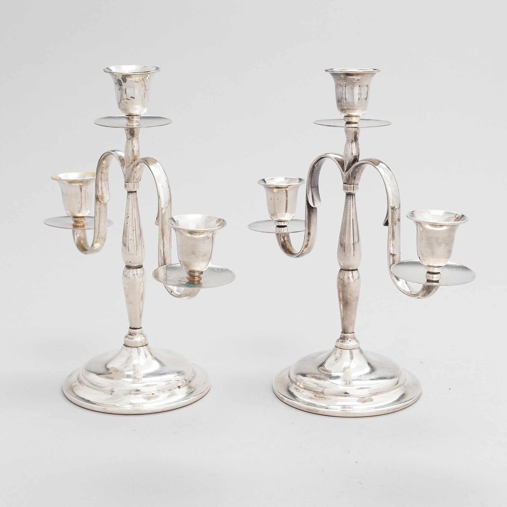 Paavo Tynell,  kynttellikköpari, malli 8005, Taito, 1920/30-luku.