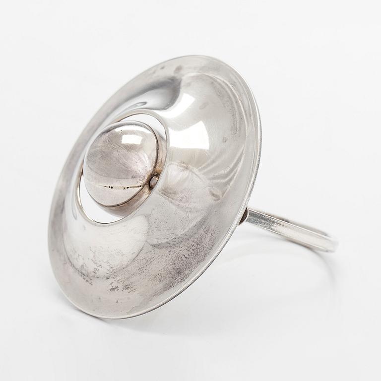 Owe Johansson, a sterling silver bangle, Finland.