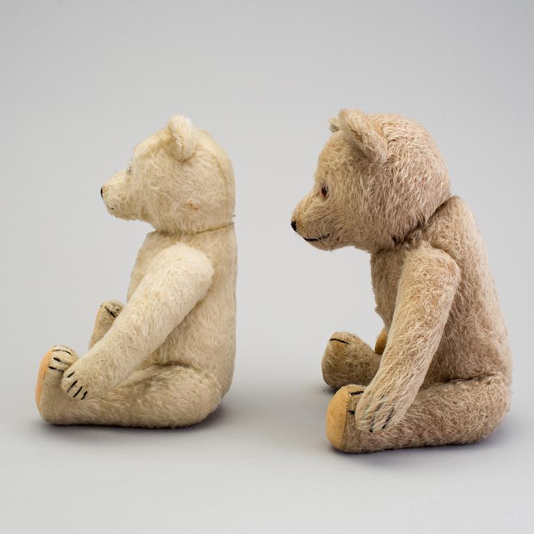 Two teddybears by Steiff and probably Gebrüder Hermann, Germany, 1950s.