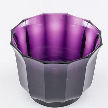 A JOSEF HOFFMAN GLASS BOWL, Wiener Werkstätte Moser Karlsbad.