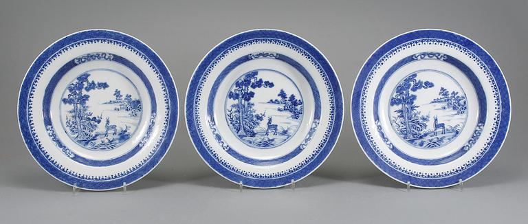 TALLRIKAR, 4 st, porslin, Kina, Jiaqing (1796-1820).