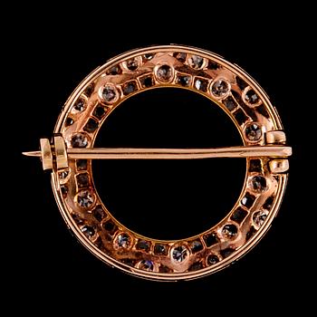 BROSCH, 14 k guld, möjligen Ryssland, med briljanter totalt ca 1.0 ct.