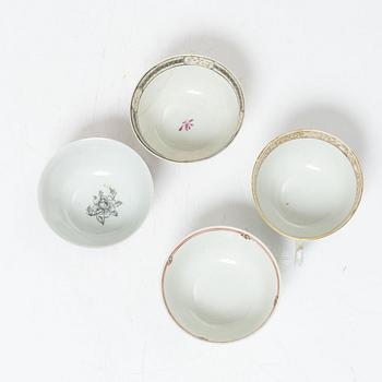 Koppar, åtta stycken, porslin. Qingdynastin, 1700-tal.