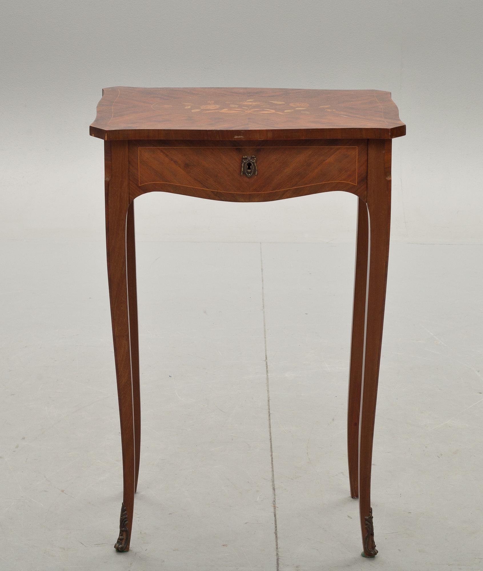 DAMBORD, Louis XV-stil. 1900-tal.