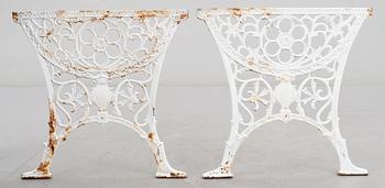 BORDSGAVLAR, ett par, gjutjärn, 1900-tal.