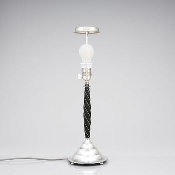 K. Anderson, bordslampa, Stockholm 1926, silver och svärtat trä.
