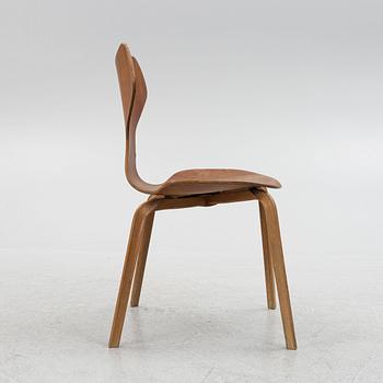 Arne Jacobsen, a 'Grand Prix' chair, Fritz Hansen.