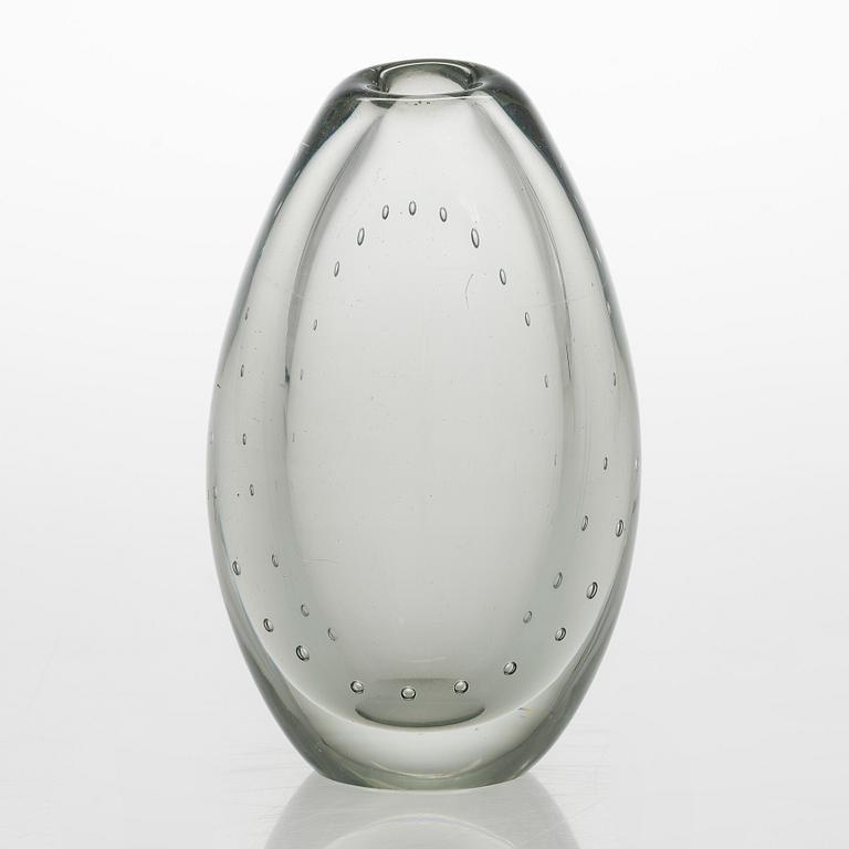 Gunnel Nyman, A 'String of Pearls' vase, signed G. Nyman Nuutajärvi Notsjö.