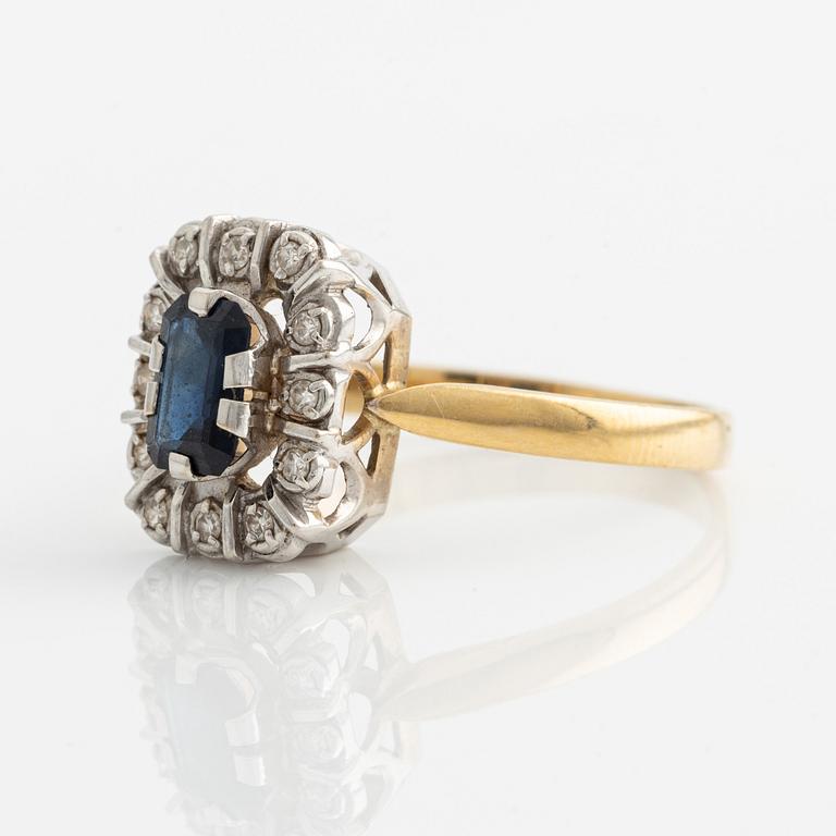 Ring, carmoisering, 18K gold with sapphire and small octagon-cut diamonds.