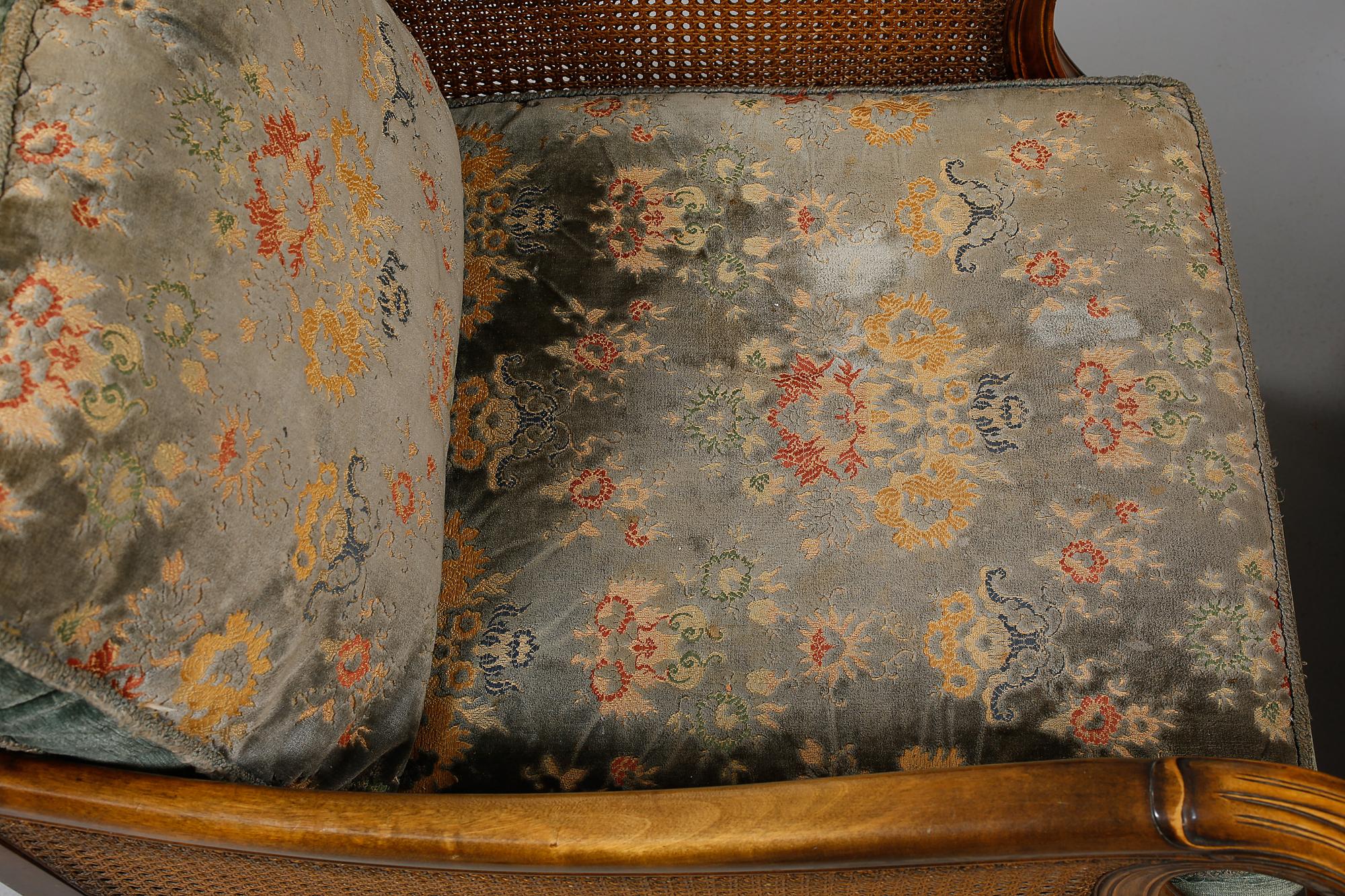 FÅTÖLJER, ett par, Chippendalestil, omkring 1900-talets mitt.