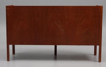 TOILETTBORD MED PALL, Josef Frank för Firma Svenskt Tenn Stockholm, 1940-tal.