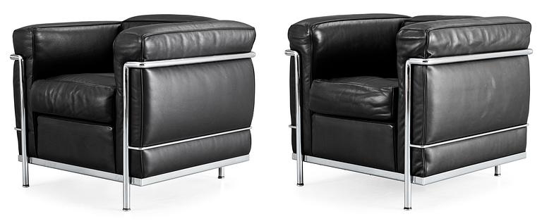 LE CORBUSIER, fåtöljer, ett par, "LC 2", Cassina, Italien.