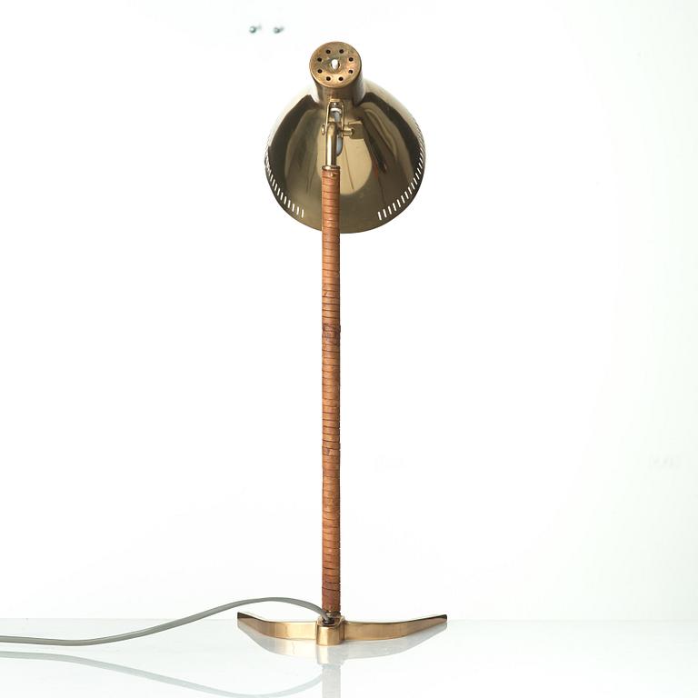 Paavo Tynell, a model '9224' brass table lamp, Taito Oy, Finland, mid 20th century.