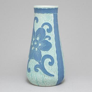 JOSEF EKBERG,a stoneware vase, sgarfitto, Gustafsberg 1920.