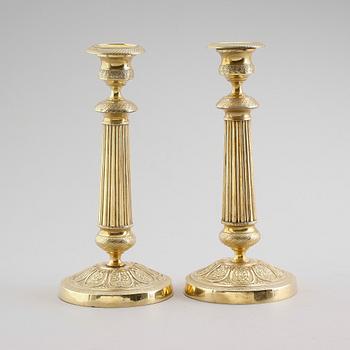 LJUSSTAKAR, 1 par, mässing, 1800-tal.