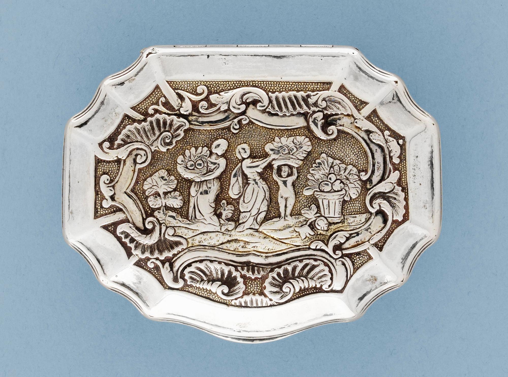 SNUSDOSA, av Lars Holmström, Lund 1760. Tidig rokoko.