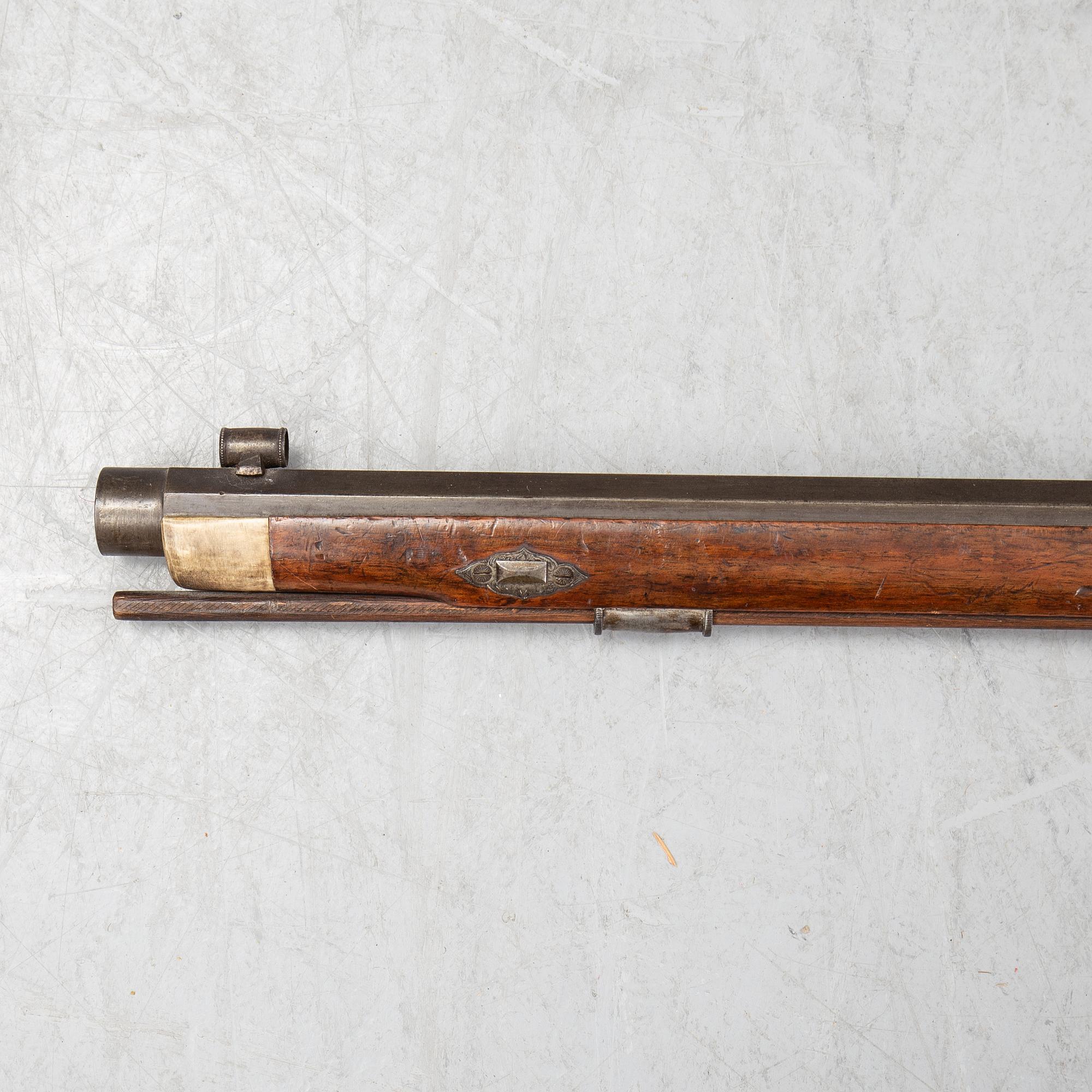 A pecussion rifle by John Donaghy, Amsterdam (1820-50).