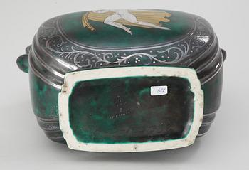 A Wilhelm Kåge stoneware 'Argenta' urn with cover, Gustavsberg 1931.