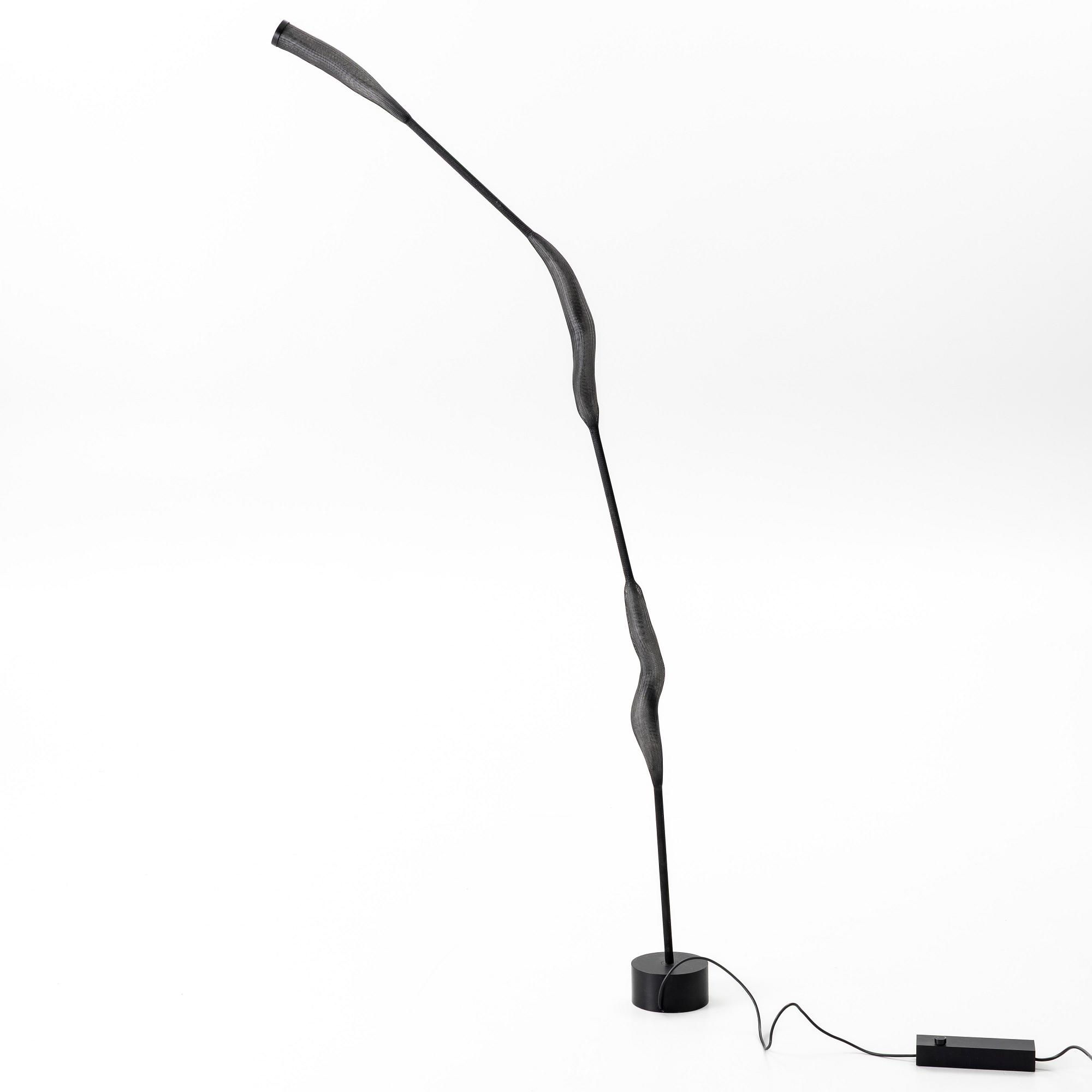 Swann Bourotte , golvlampa, "Paranoid 2", Ligne Roset, Frankrike.