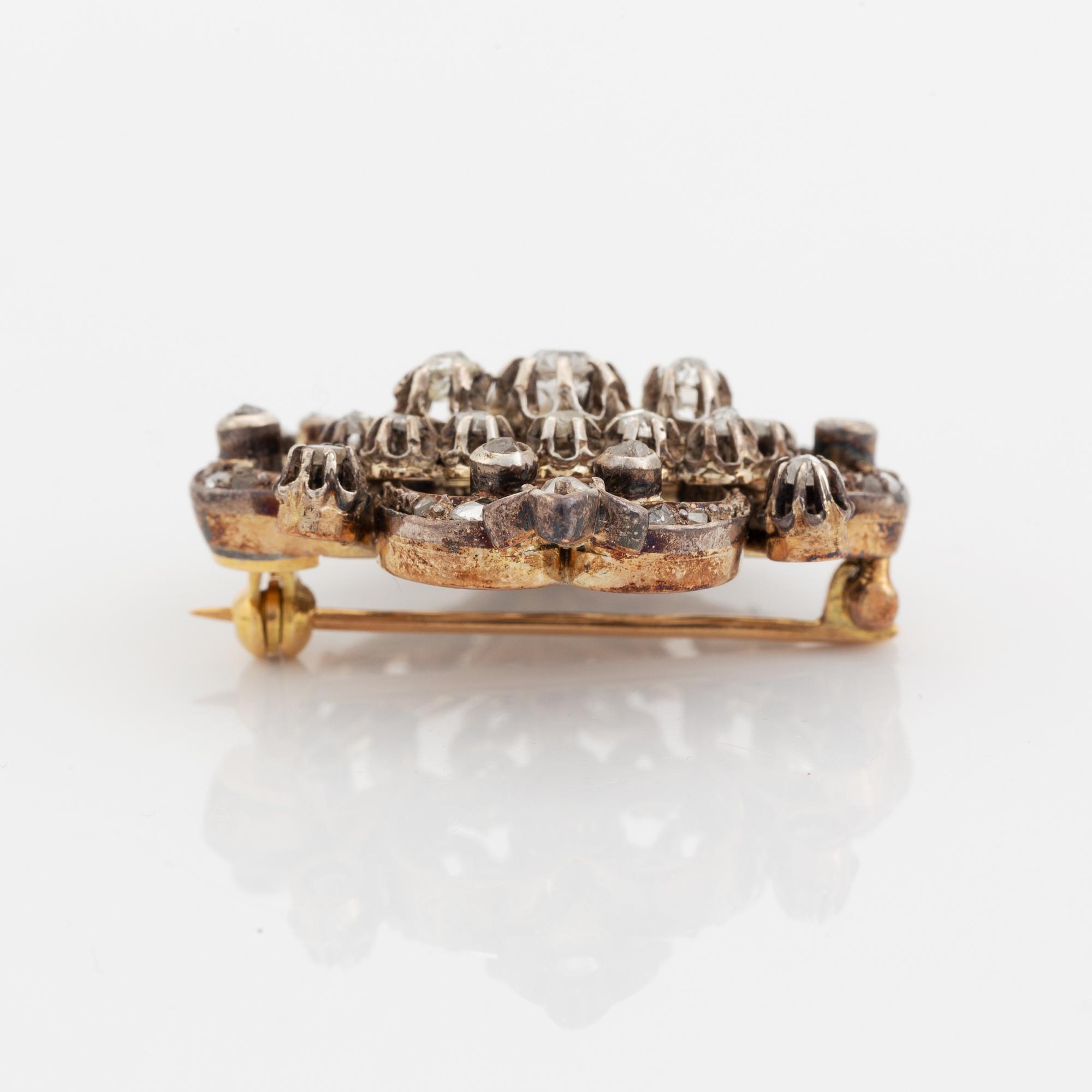 Brosch, med gammalslipade och rosenslipade diamanter.