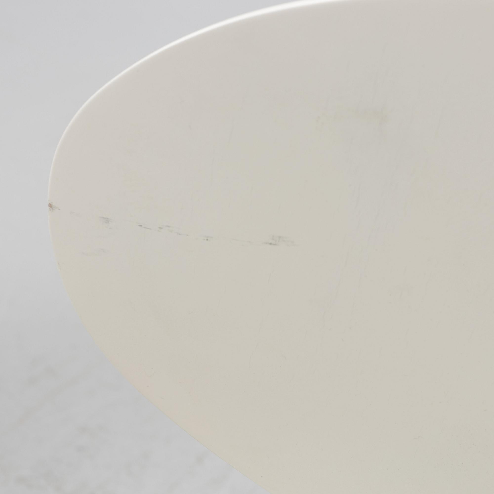 Arne Jacobsen, stolar, 4 st, "Myran", Fritz Hansen, Danmark, 1990-tal.