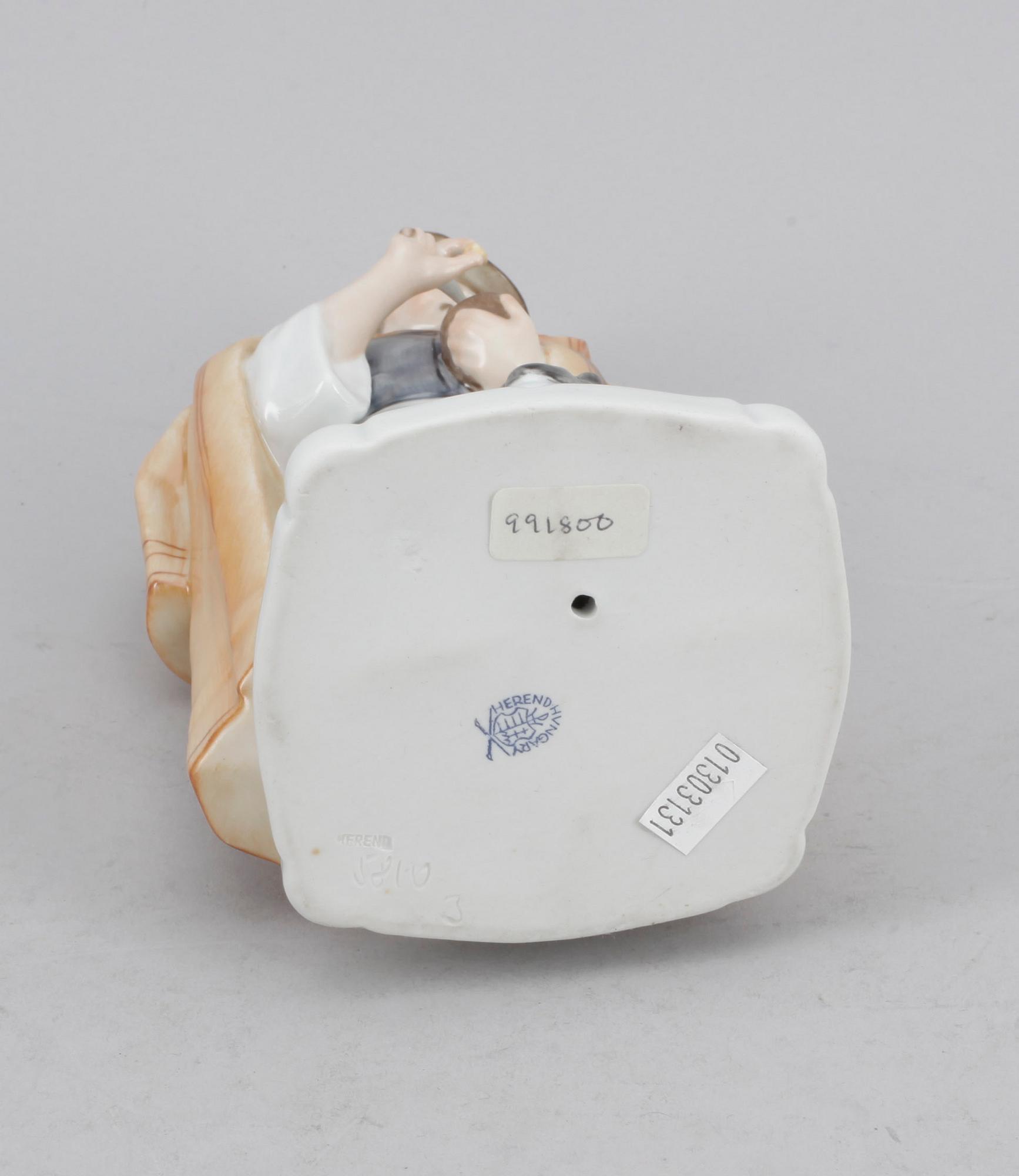 FIGURINER, 2 st, porslin, Herend, Ungern.