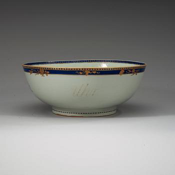 A large 'European subject' punch bowl, Qing dynasty Jiaqing (1796-1820).