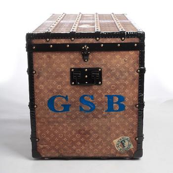 LOUIS VUITTON, a Monogram canvas trunk, late 19th/early 20th century.