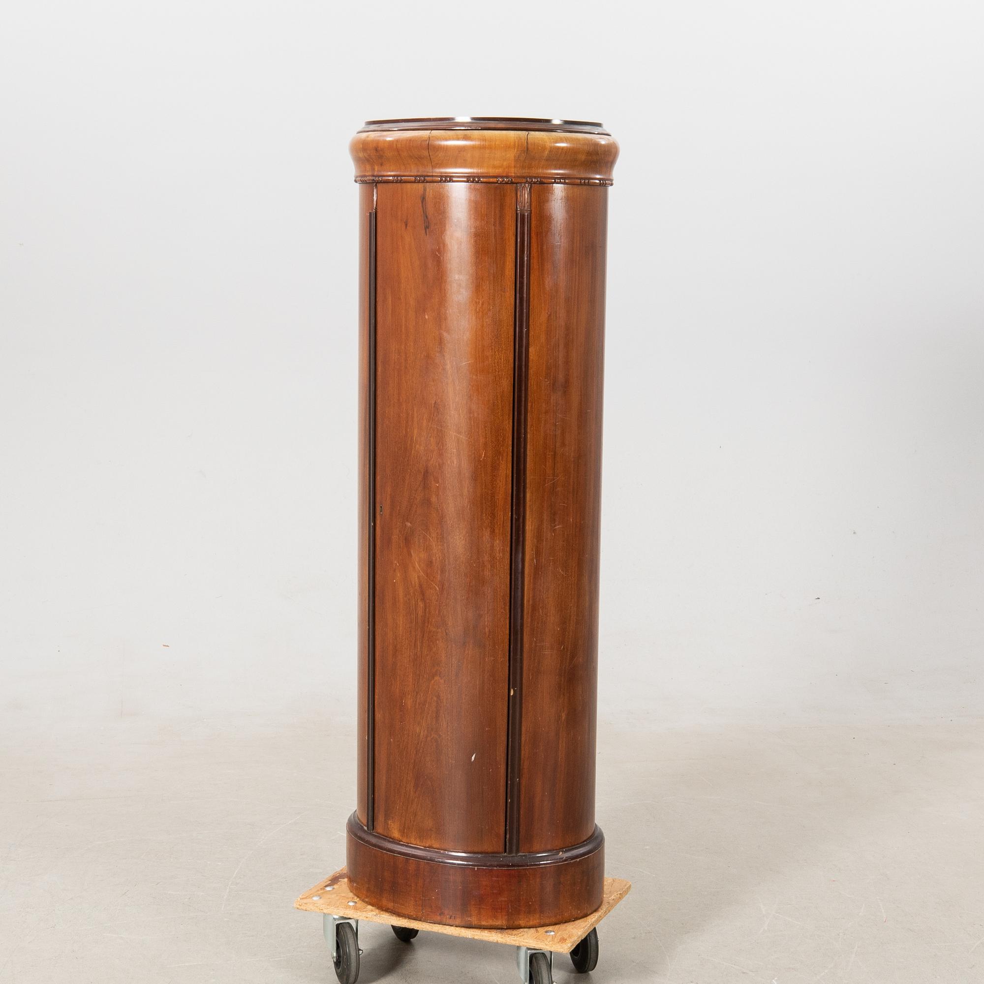 Column cabinet 19th century.