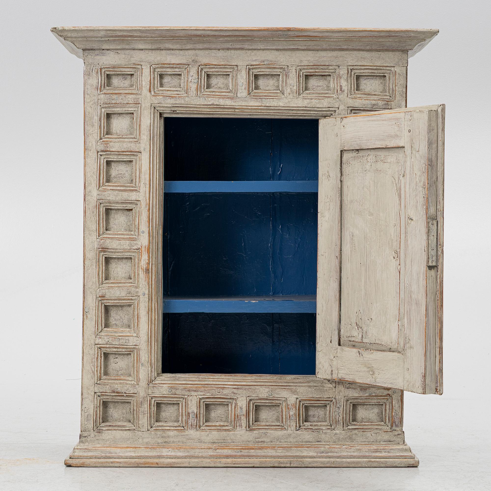 Hanging cabinet, 19th century.
