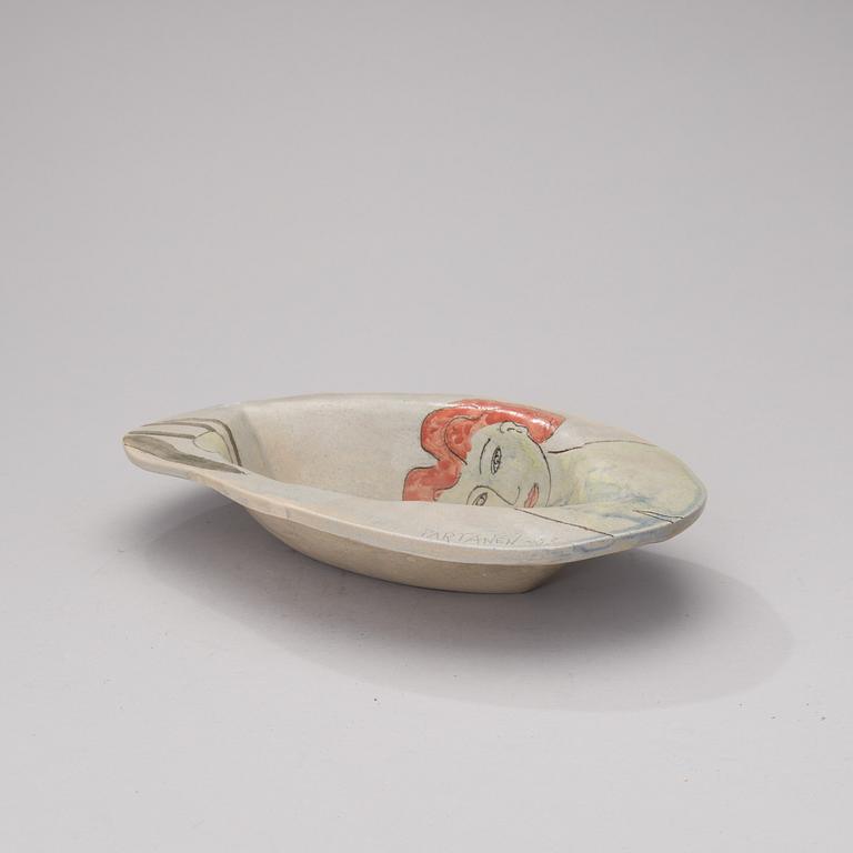 PAULI PARTANEN, A CERAMIC DISH. Eve. Signed Partanen -93.