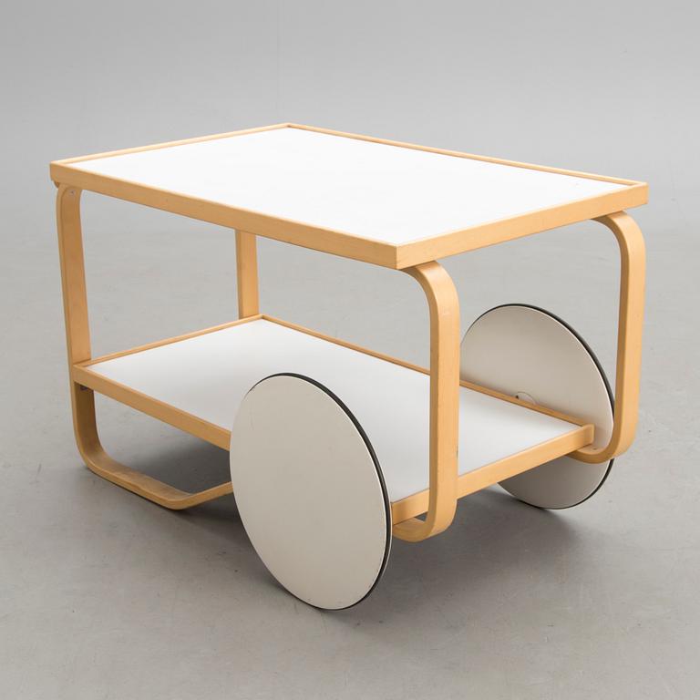 A late 20th century tea trolley 901, for Artek.